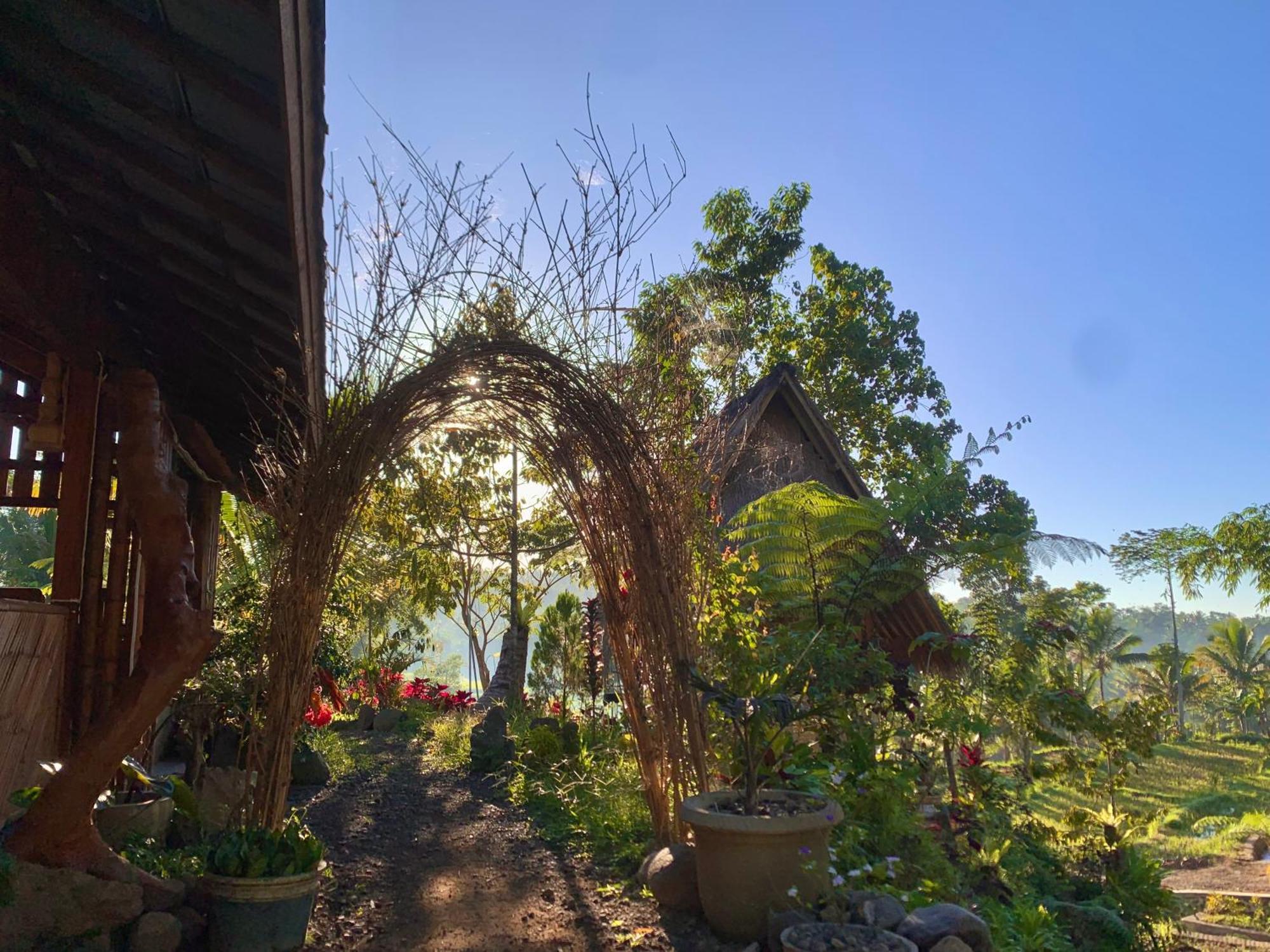 The Alam Tetebatu Bungalow & Restaurant Bagian luar foto