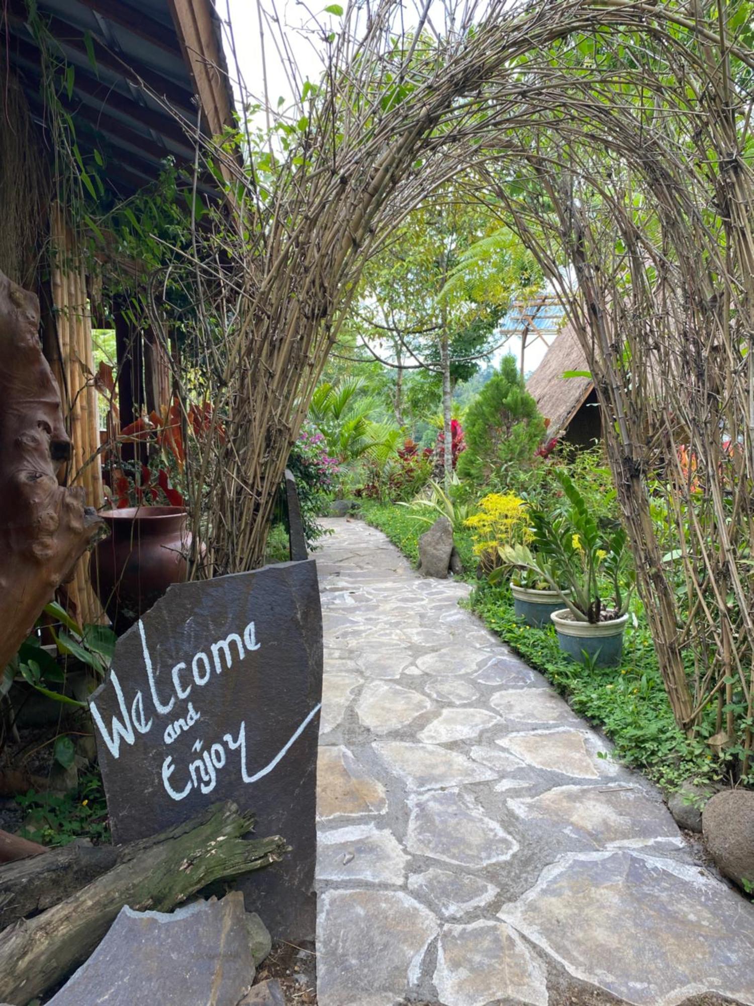 The Alam Tetebatu Bungalow & Restaurant Bagian luar foto
